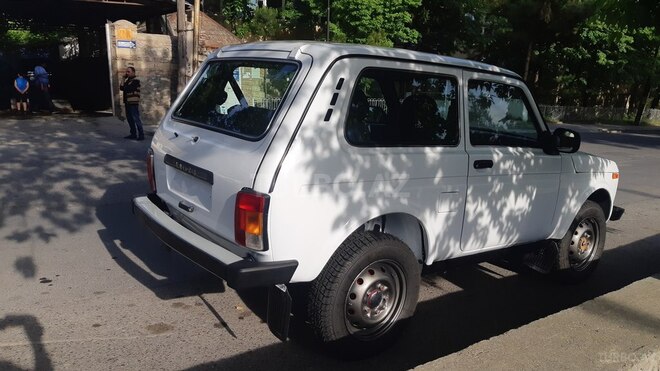 LADA (VAZ) Niva 2015, 157,000 km - 1.7 l - Şəki