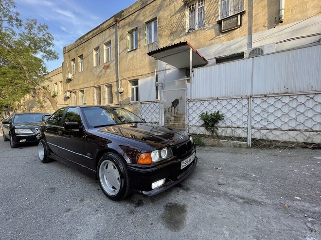 BMW 318 1994, 180,000 km - 1.8 l - Bakı