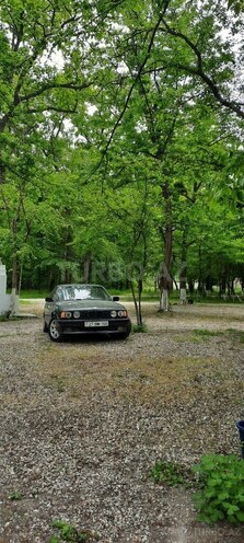 BMW 525 1990, 330,000 km - 2.5 l - Bakı