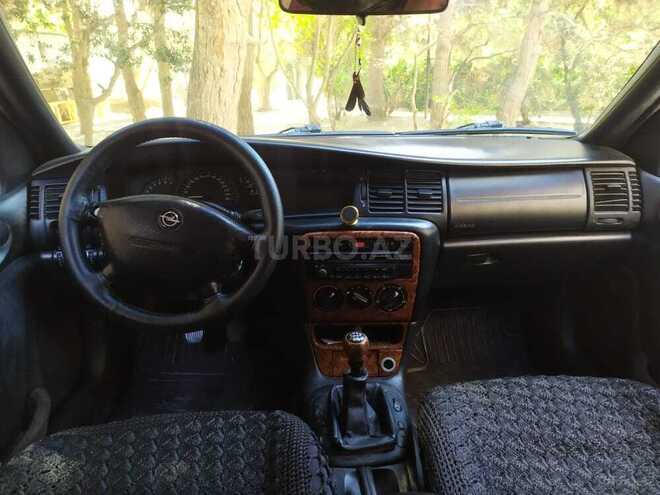 Opel Vectra 2001, 325,948 km - 2.0 l - Bakı