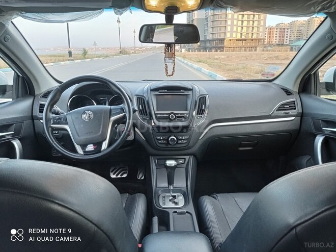 MG 5 2014, 165,000 km - 1.5 l - Sumqayıt