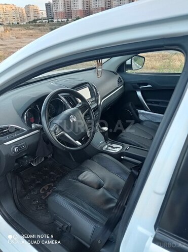 MG 5 2014, 165,000 km - 1.5 l - Sumqayıt