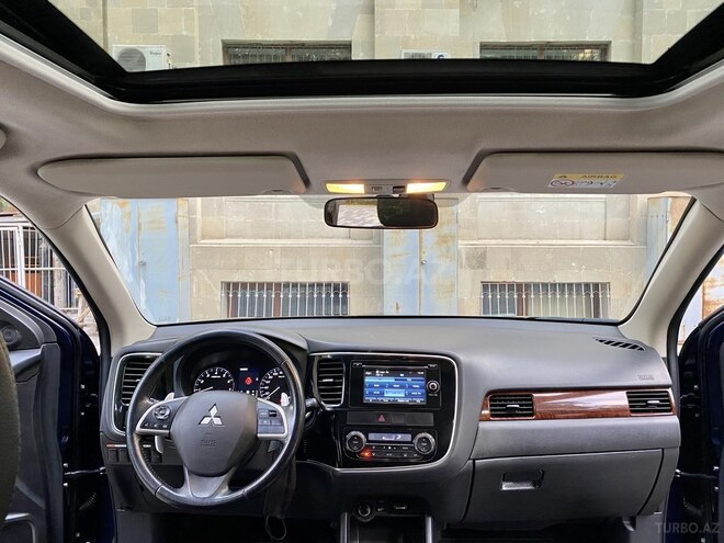 Mitsubishi Outlander 2015, 100,200 km - 2.4 l - Bakı