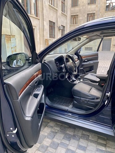 Mitsubishi Outlander 2015, 100,200 km - 2.4 l - Bakı