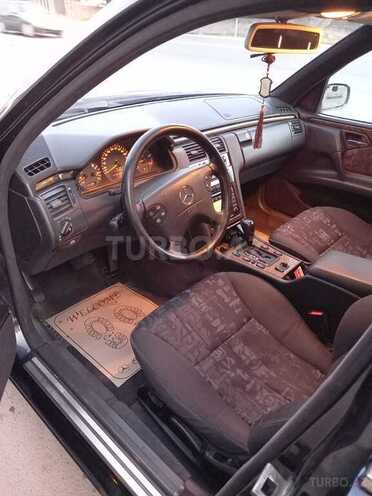 Mercedes E 300 1998, 234,000 km - 3.0 л - Bakı
