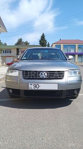 Volkswagen Passat 2004, 308,000 km - 1.8 l - Ucar
