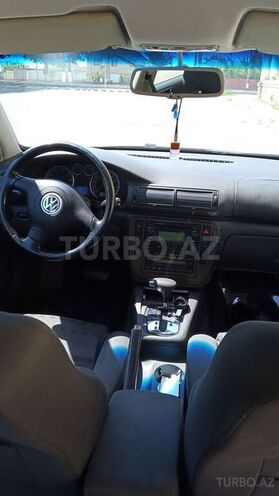 Volkswagen Passat 2004, 308,000 km - 1.8 l - Ucar