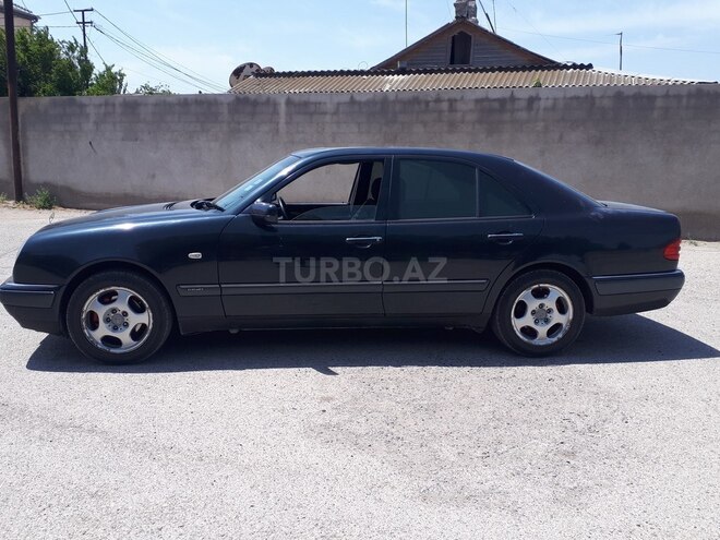 Mercedes E 230 1997, 218,000 km - 2.3 l - Sumqayıt