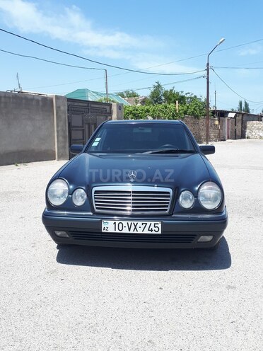 Mercedes E 230 1997, 218,000 km - 2.3 l - Sumqayıt