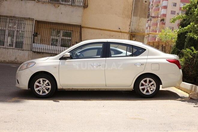 Nissan Sunny 2012, 165,000 km - 1.5 l - Bakı