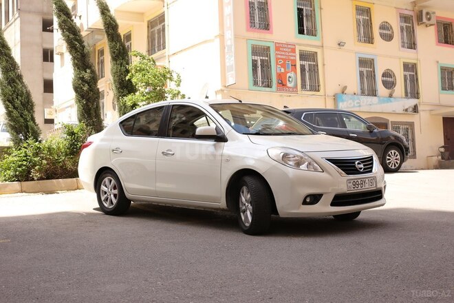 Nissan Sunny 2012, 165,000 km - 1.5 l - Bakı