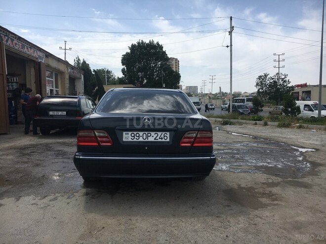 Mercedes E 280 2000, 280,000 km - 2.8 l - Bakı