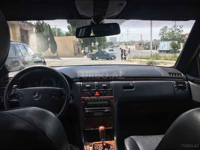 Mercedes E 280 2000, 280,000 km - 2.8 l - Bakı