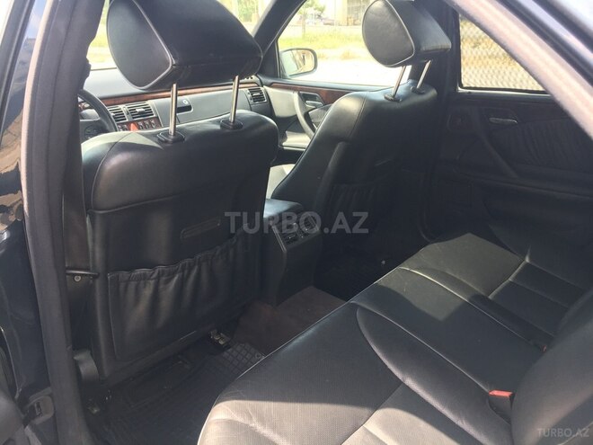Mercedes E 280 2000, 280,000 km - 2.8 l - Bakı