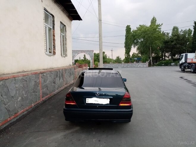 Mercedes C 180 1996, 275,000 km - 1.8 л - Qax