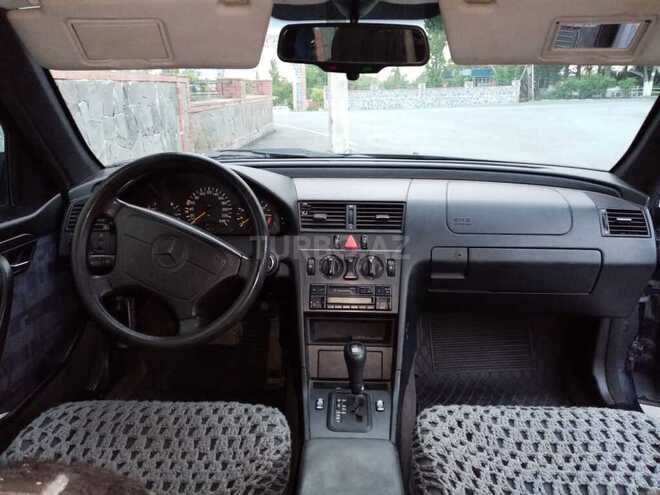Mercedes C 180 1996, 275,000 km - 1.8 л - Qax