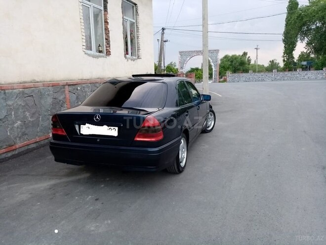 Mercedes C 180 1996, 275,000 km - 1.8 л - Qax