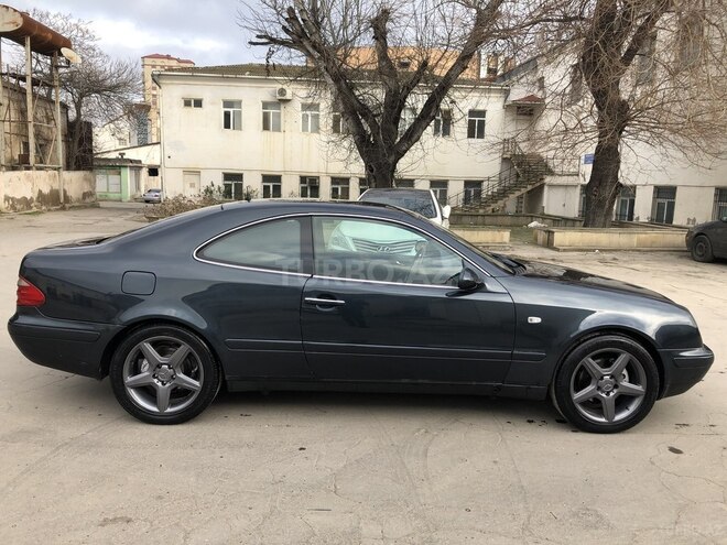 Mercedes CLK 200 2001, 301,000 km - 2.0 l - Bakı