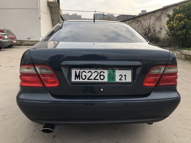 Mercedes CLK 200 2001, 301,000 km - 2.0 l - Bakı