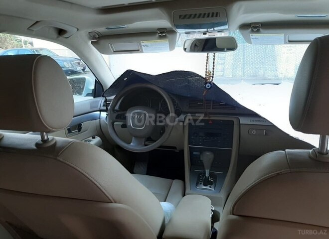 Audi A4 2005, 180,000 km - 2.0 л - Bakı