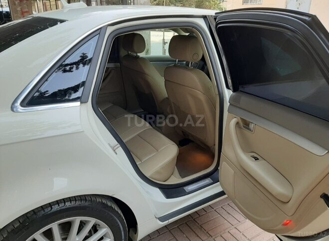 Audi A4 2005, 180,000 km - 2.0 л - Bakı