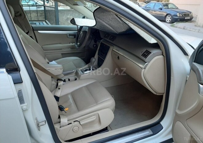 Audi A4 2005, 180,000 km - 2.0 л - Bakı