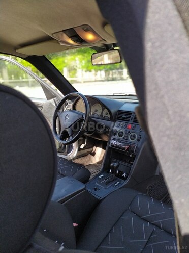 Mercedes C 240 1999, 300,000 km - 2.4 l - Bakı