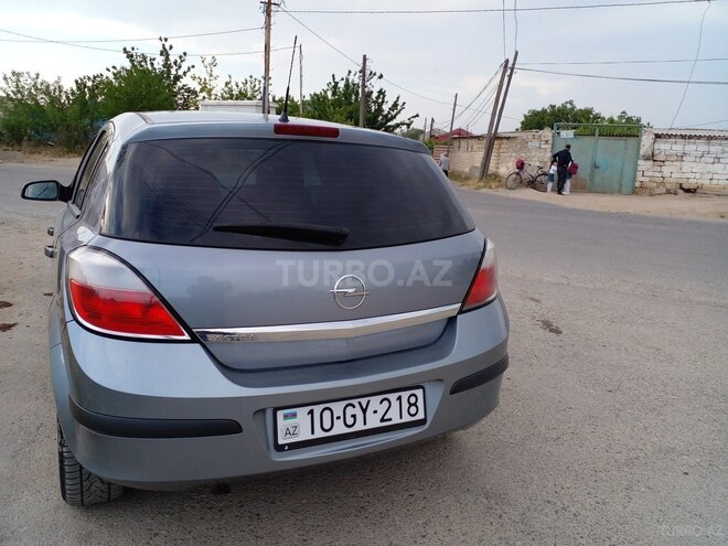 Opel Astra 2004, 194,000 km - 1.4 l - Bakı