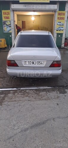 Mercedes E 260 1991, 370,000 km - 2.6 l - Bakı