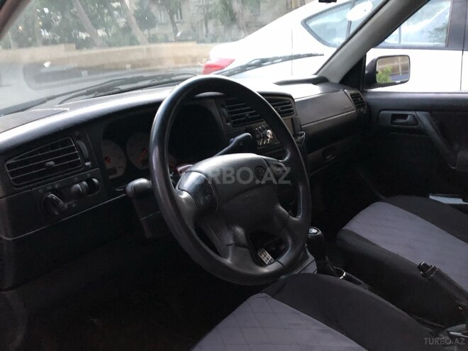 Volkswagen Golf 1998, 288,557 km - 2.0 l - Bakı