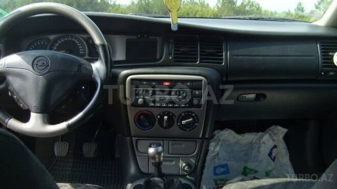 Opel Vectra 2000, 340,000 km - 1.8 l - Qusar