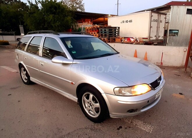 Opel Vectra 2000, 340,000 km - 1.8 l - Qusar