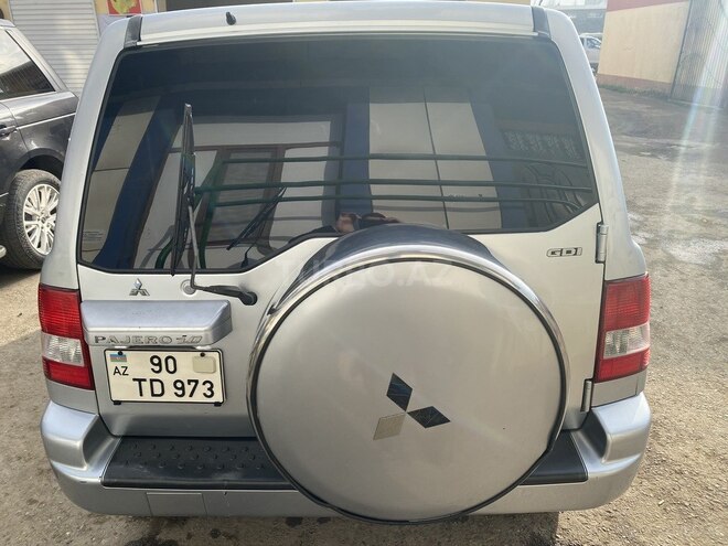 Mitsubishi Pajero io 2004, 210,000 km - 2.0 l - Bakı