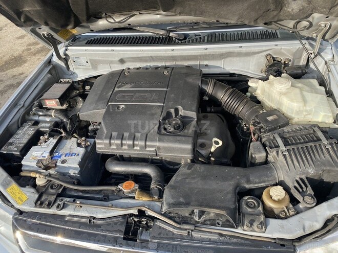 Mitsubishi Pajero io 2004, 210,000 km - 2.0 l - Bakı