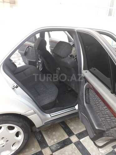 Mercedes C 220 1995, 180,436 km - 2.2 l - Ağcabədi