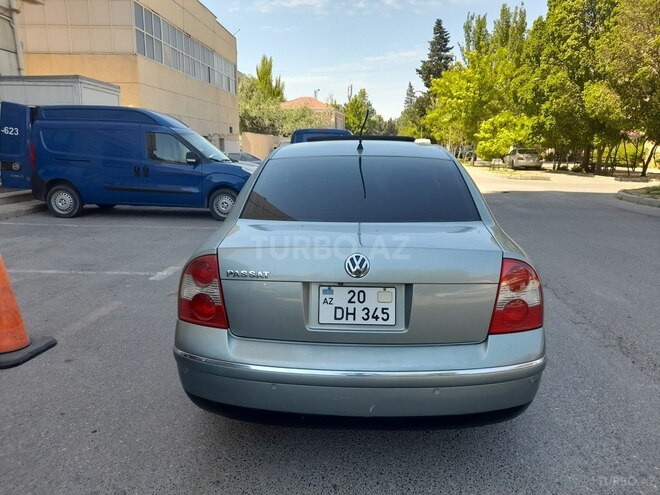 Volkswagen Passat 2004, 218,566 km - 1.8 л - Bakı
