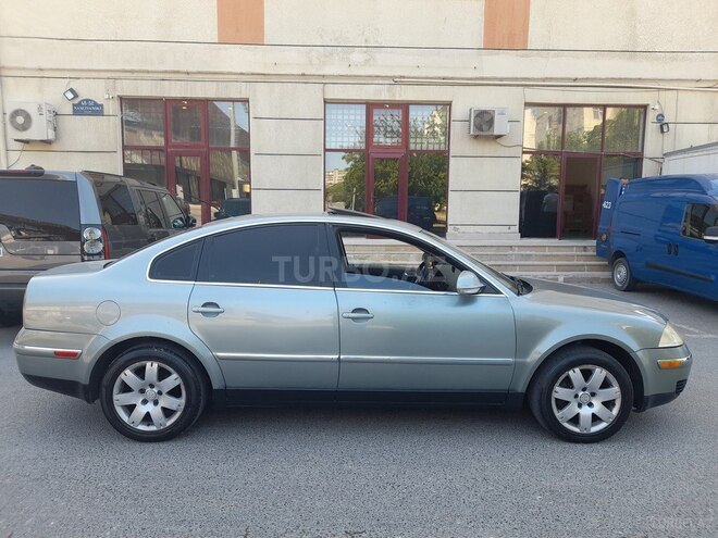 Volkswagen Passat 2004, 218,566 km - 1.8 л - Bakı