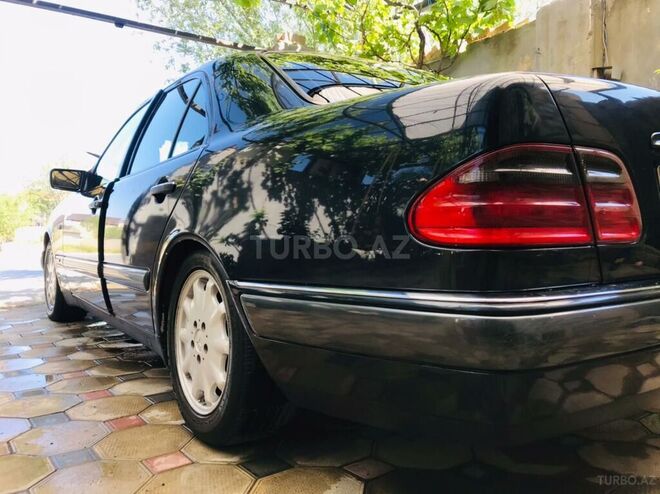 Mercedes E 230 1997, 300,000 km - 2.3 l - Bakı