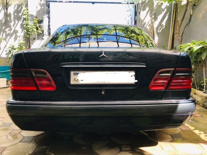 Mercedes E 230 1997, 300,000 km - 2.3 l - Bakı
