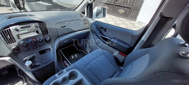 Hyundai H-1 2009, 253,000 km - 2.5 l - Bakı