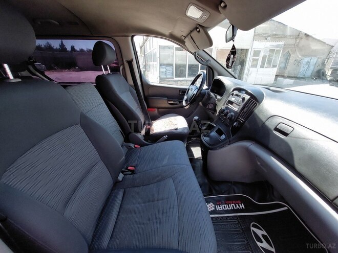 Hyundai H-1 2009, 253,000 km - 2.5 l - Bakı