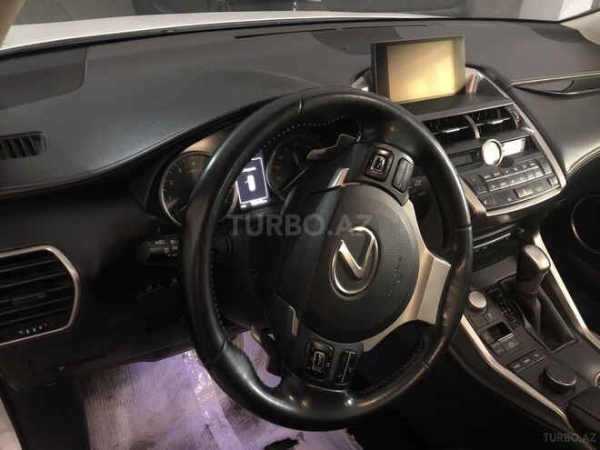 Lexus NX 200t 2016, 97,000 km - 2.0 л - Bakı