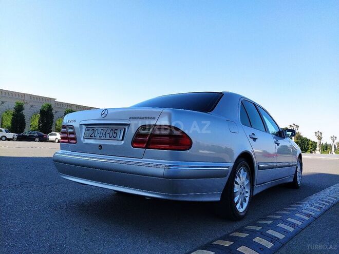 Mercedes E 200 2001, 389,512 km - 2.0 l - Gəncə