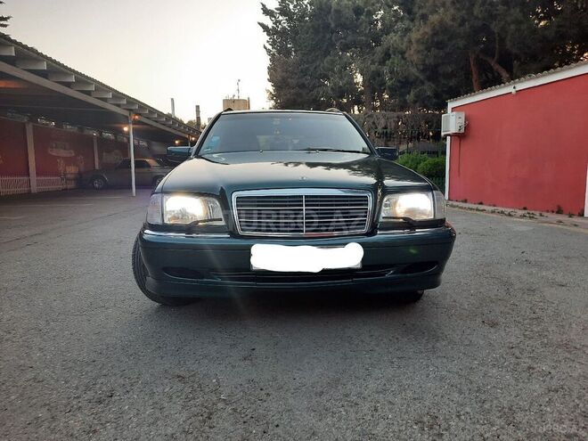 Mercedes C 220 1999, 348,000 km - 2.2 l - Bakı