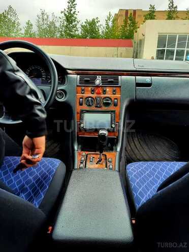 Mercedes E 220 2000, 400,000 km - 3.5 l - Sumqayıt