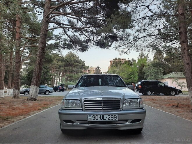 Mercedes C 240 2000, 259,731 km - 2.4 л - Sumqayıt