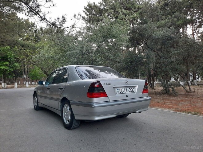 Mercedes C 240 2000, 259,731 km - 2.4 л - Sumqayıt