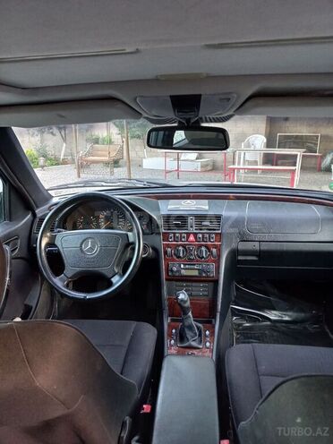 Mercedes C 180 2000, 120,000 km - 1.8 l - Bakı