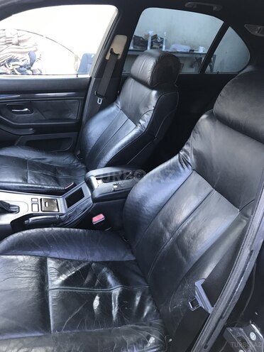 BMW 530 1999, 426,000 km - 2.9 l - Bakı