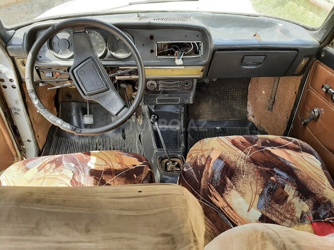 Moskvich 412 1995, 258,000 km - 1.5 l - Şirvan